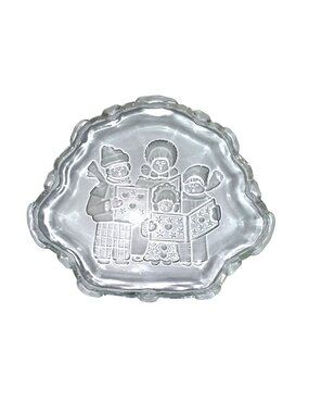 Christmas Candy Bowl Carolers Mikasa Sweet Dish Scalloped Heart Edging